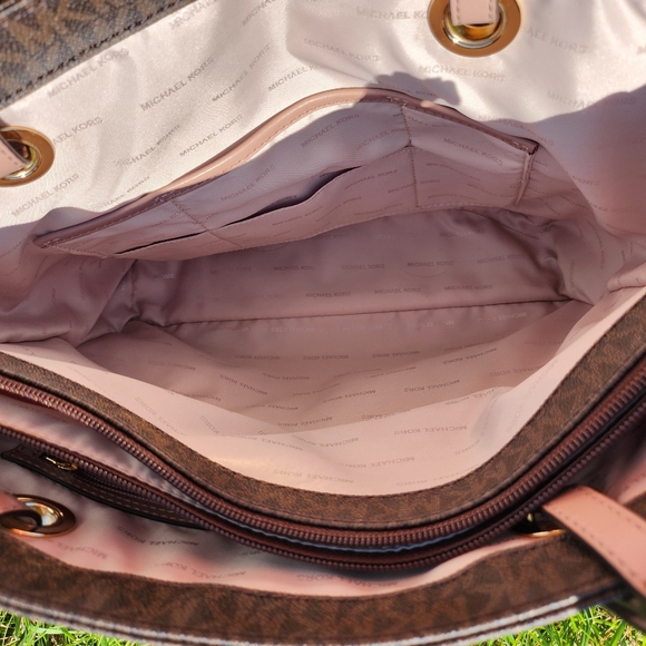 Michael Kors handbag and wristlet wallet set - Picture 7 of 13